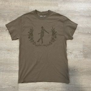 Taylor Swift Brown Folklore T-Shirt Medium